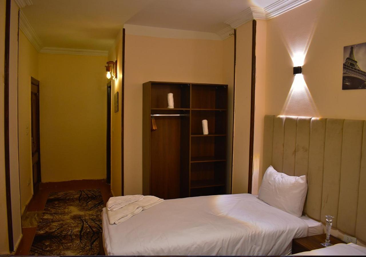 Badr Pyramids Inn Nazlet el-Sisi Екстер'єр фото